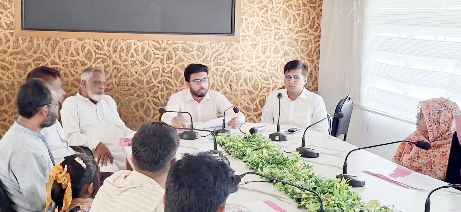 পত্নীতলায় ফ্যামিলি কার্ড বাস্তবায়নে তথ্যসংগ্রহকারী ও সুপারভাইজারদের প্রশিক্ষণ শুরু
