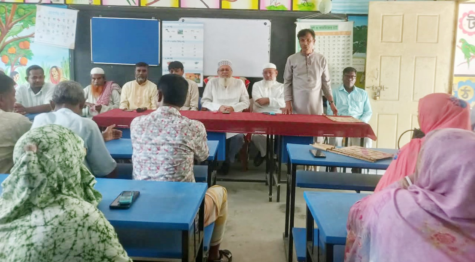 সিংড়ায় গুটিয়া মহিষমারী সঃপ্রাঃ বিদ্যালয়ের নবগঠিত কমিটির পরিচিতি সভা