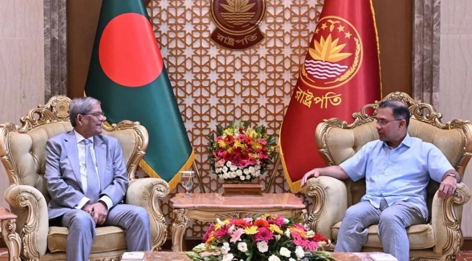 রাষ্ট্রপতির সাথে প্রধানমন্ত্রীর সৌজন্য সাক্ষাৎ ॥ যুক্তরাষ্ট্র সফর ও রাষ্ট্রীয় বিভিন্ন বিষয়ে আলোচনা