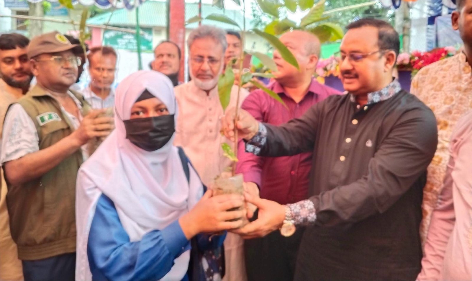 ভালুকায় তিনদিন ব্যাপি বৃক্ষ মেলার উদ্ভোধন