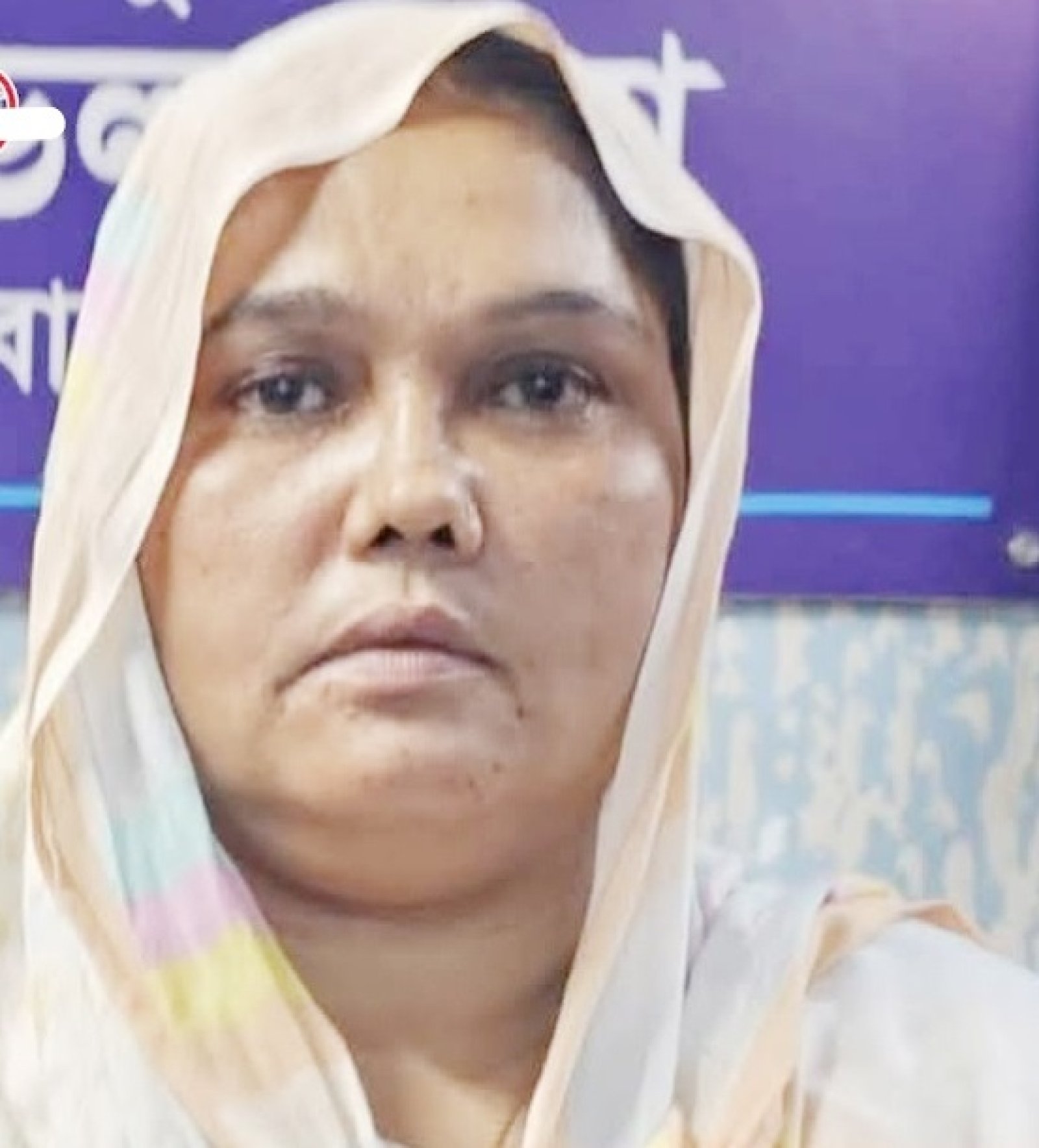 সোনামসজিদ সীমান্তে ভারতে যাওয়ার সময় যুব মহিলা লীগের কোষাধ্যক্ষ আটক