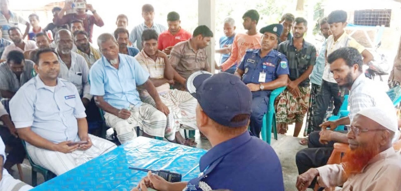 গোমস্তাপুরে জনসচেতনতা বৃদ্ধির লক্ষ্যে পুলিশের মতবিনিময়