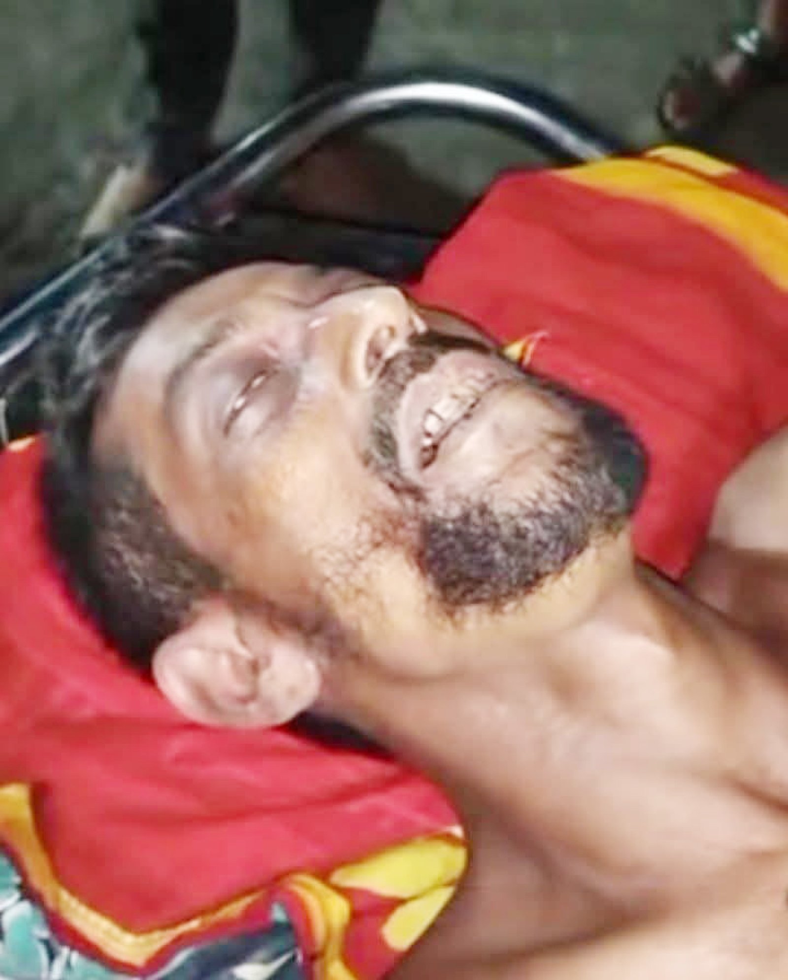 কালিয়ার চরকান্দিপাড়ায় দুই পক্ষের সংঘর্ষে গুলিবিদ্ধ ভ্যানচালকের মৃত্যু