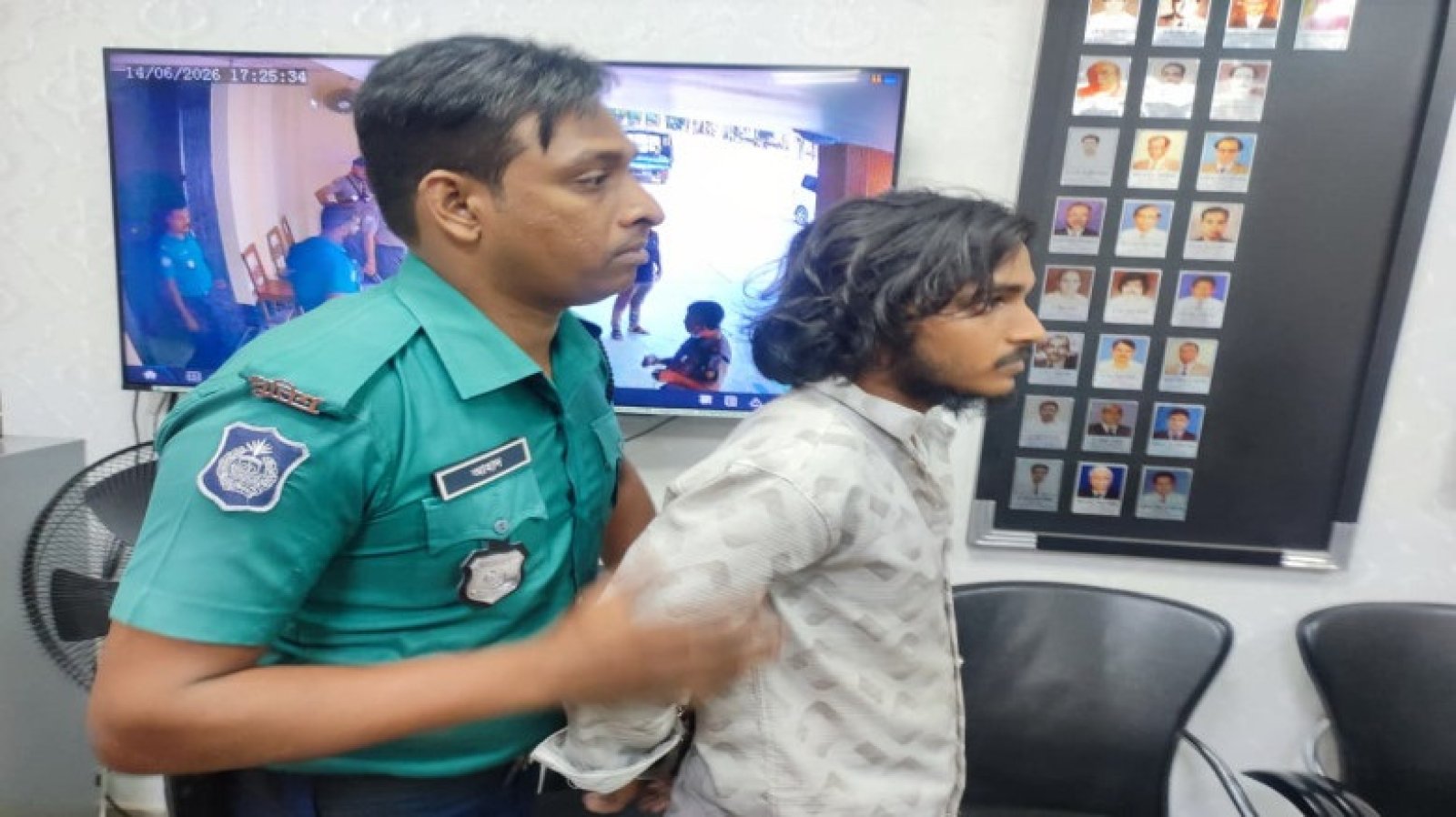 রাবিতে নিষিদ্ধ সংগঠন ছাত্রলীগের এক নেতা আটক