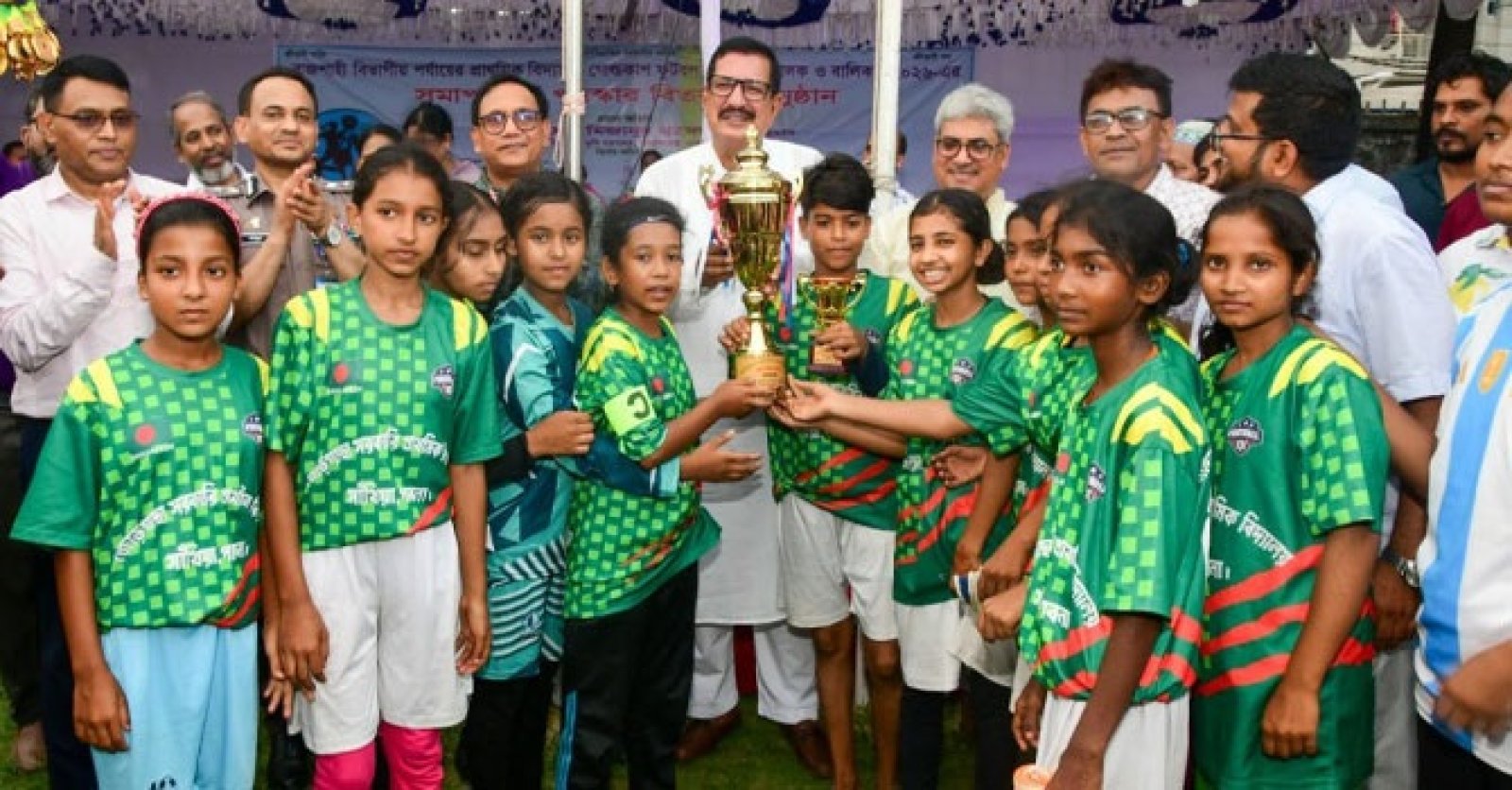 গোল্ডকাপ ফুটবল টূর্ণামেন্টে রাজশাহীতে পাবনার জয় ॥ উভয় বিভাগেই চ্যাম্পিয়ন