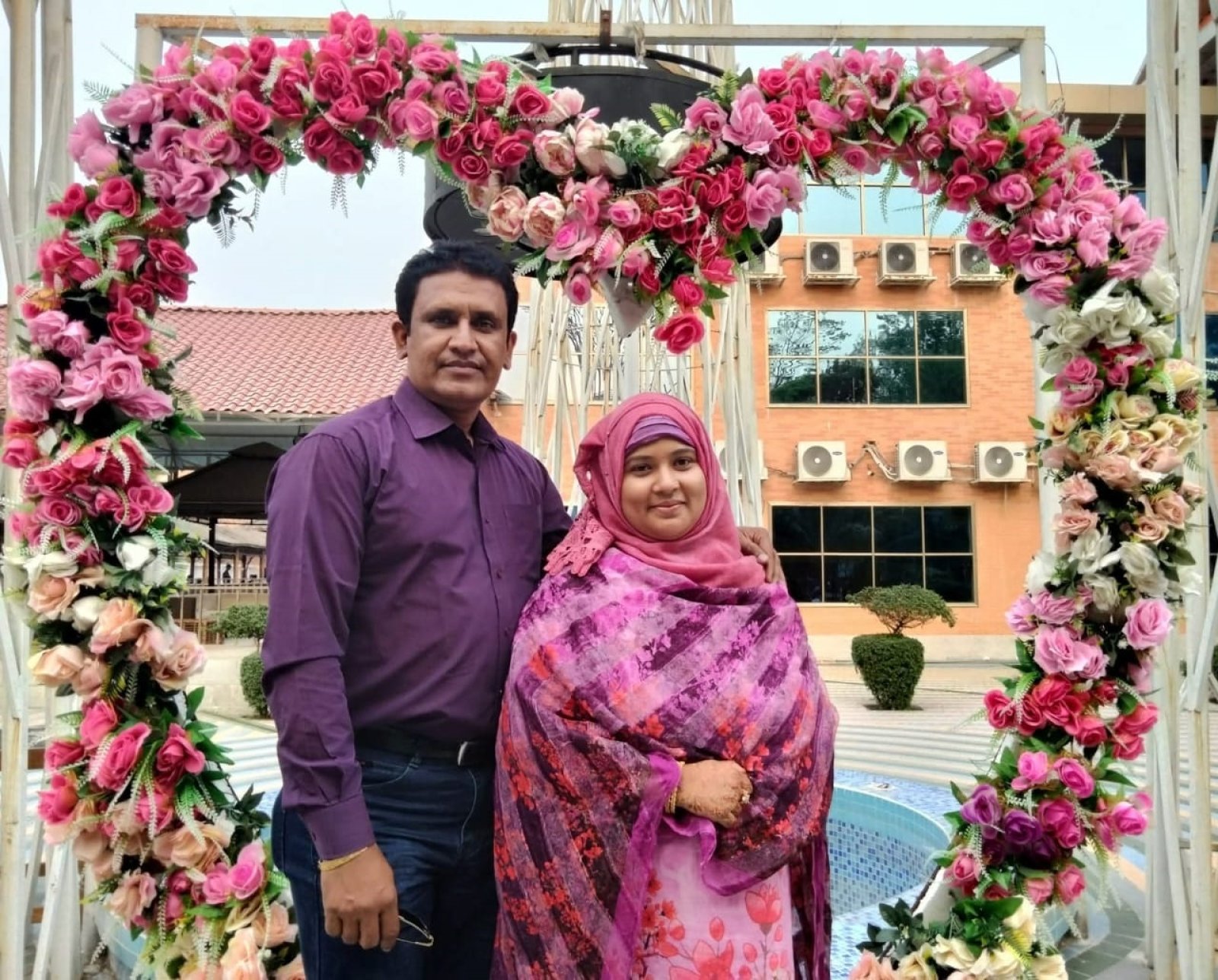 স্ত্রীর জন্মদিনে মসজিদ শীততাপ নিয়ন্ত্রিত করলেন সমাজসেবী সাংবাদিক ইউসুফ আলী