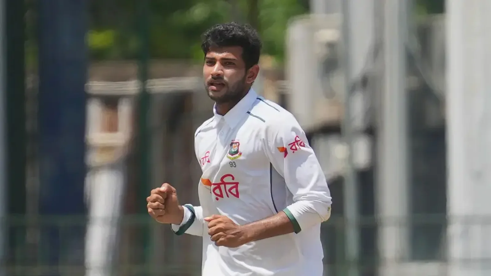 নাঈমকে পর্যবেক্ষণ করতে চট্টগ্রামের পথে বিসিবির ফিজিওরা