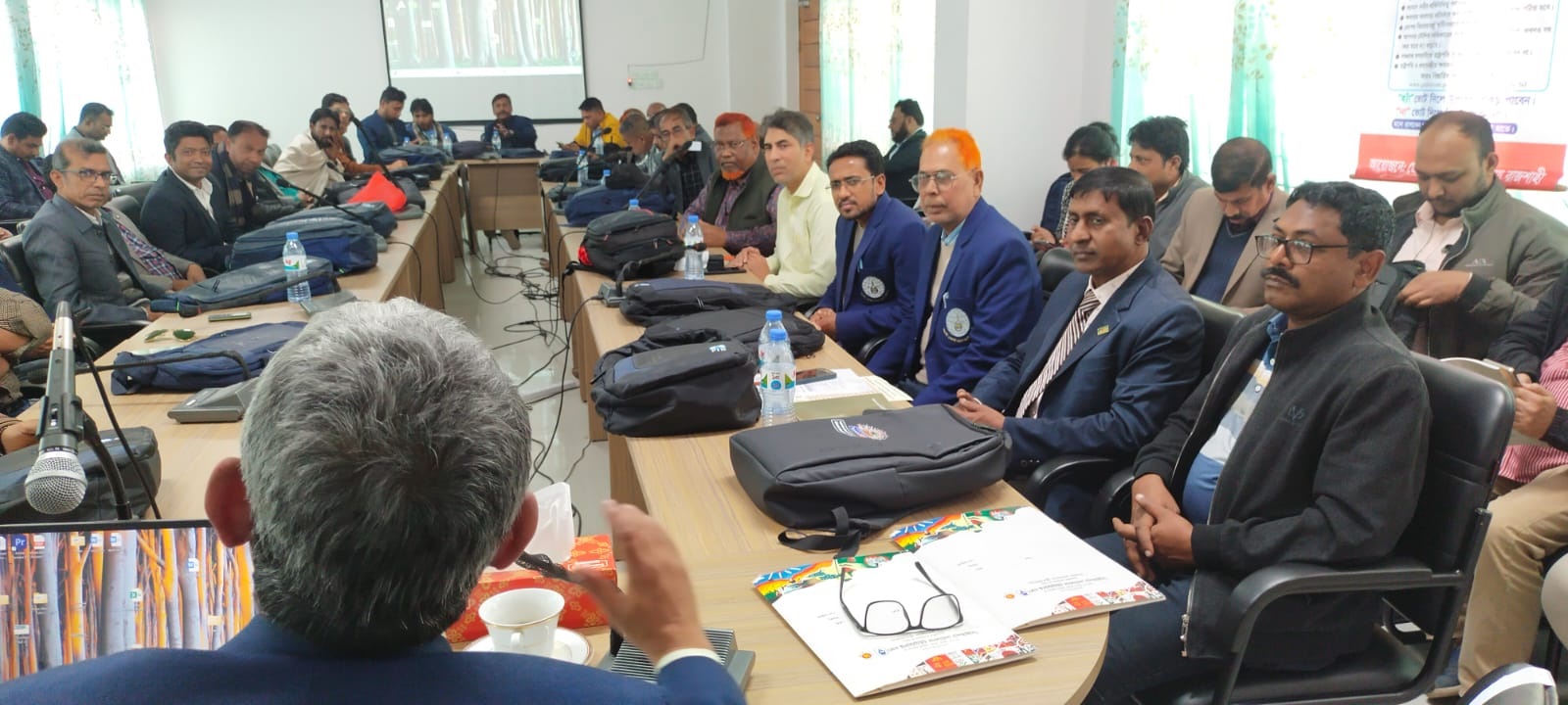 রাজশাহীতে পিআইবি’র আয়োজনে চাঁপাইনবাবগঞ্জ ও নওগাঁ’র সাংবাদিকদের প্রশিক্ষন সমাপনী