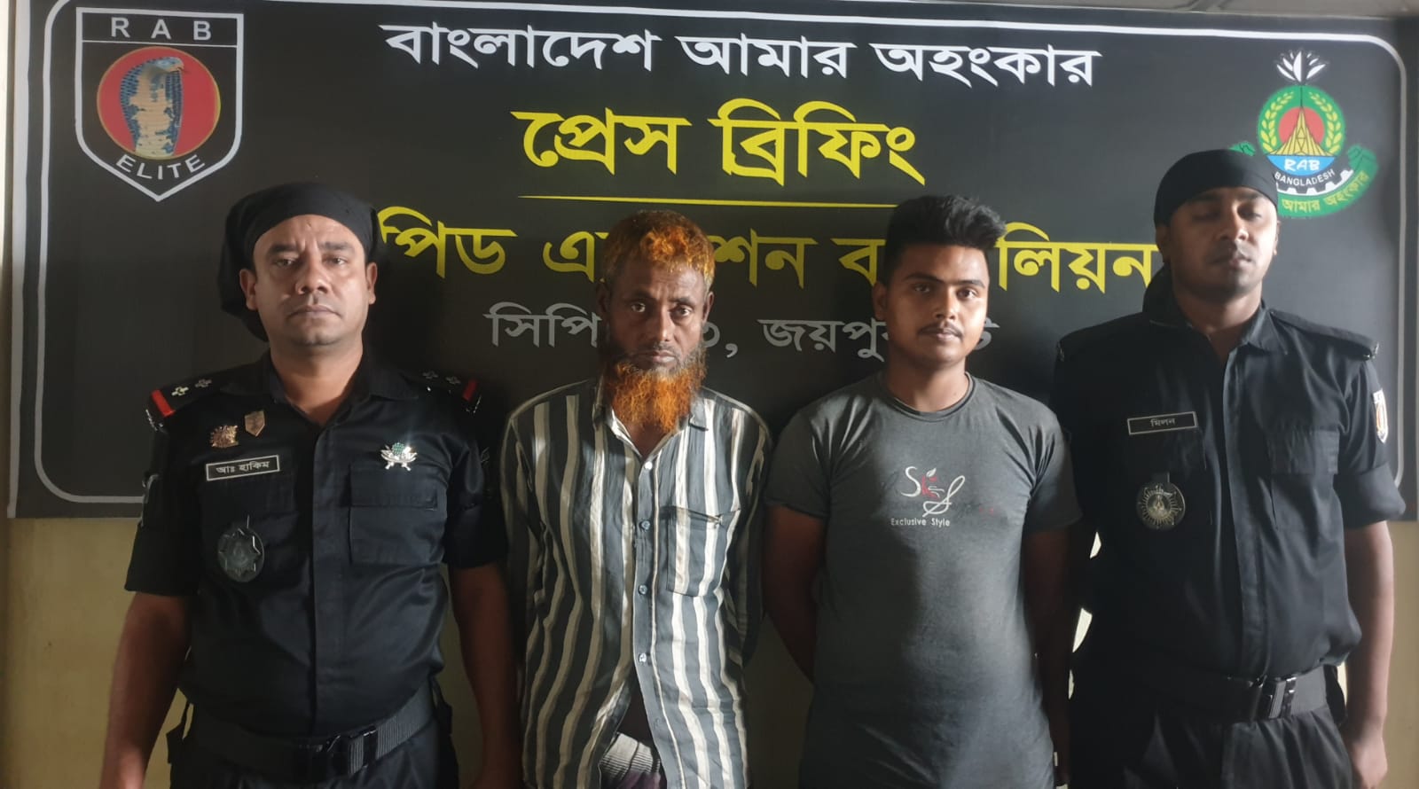 জয়পুরহাটে ইজিবাইক চোর চক্রের ২ সদস্য আটক