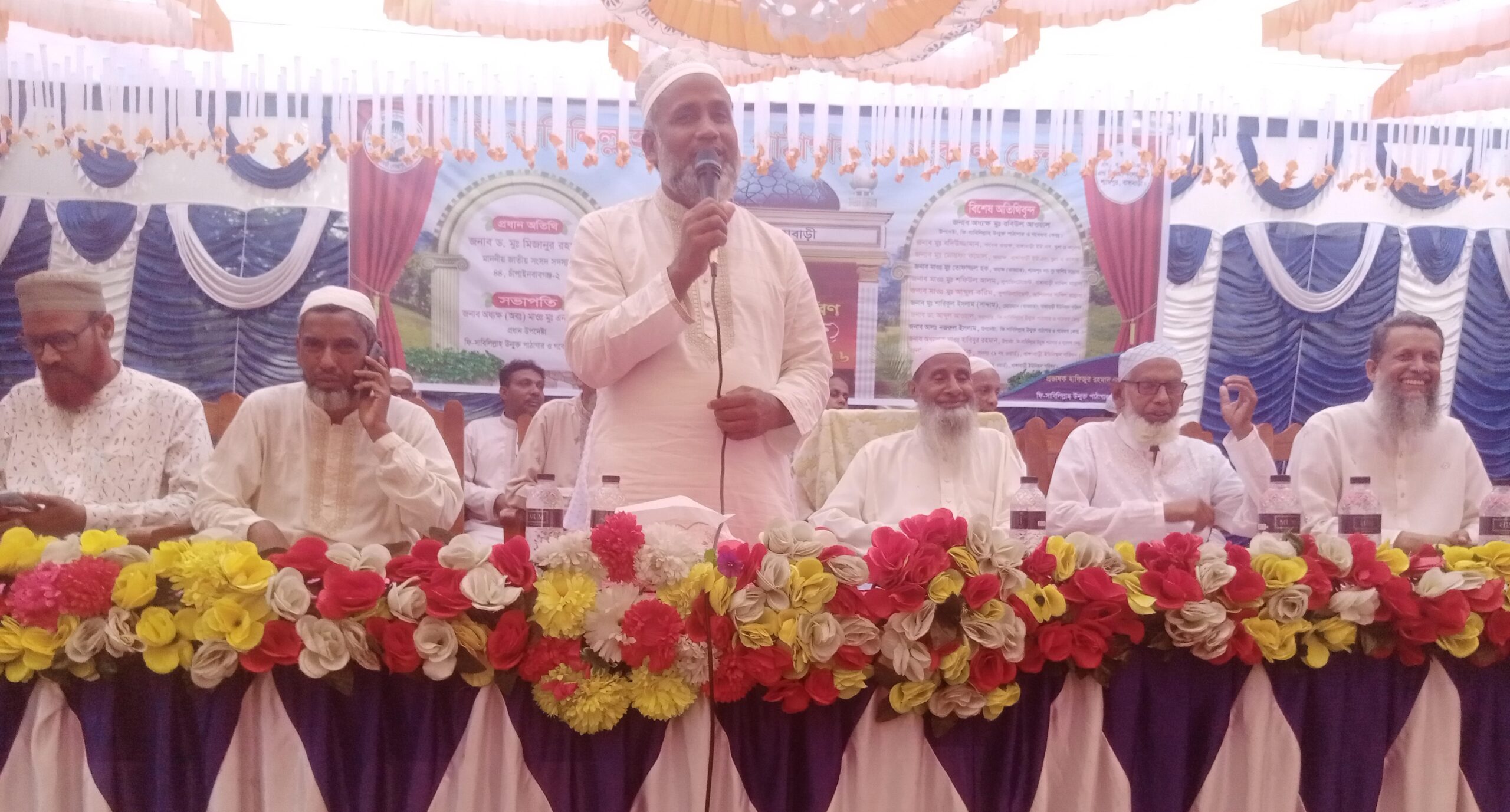 গোমস্তাপুরে ইসলামী কুইজের পুরস্কার বিতরণ