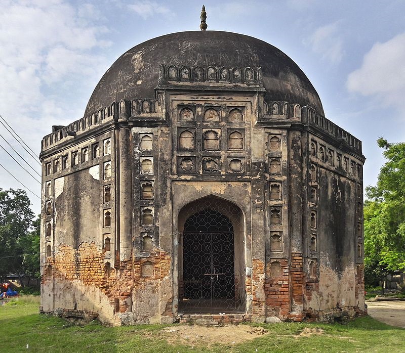 রহনপুরে একটি প্রাচীন প্রত্নতাত্ত্বিক নিদর্শন-এক গম্বুজ ঘর