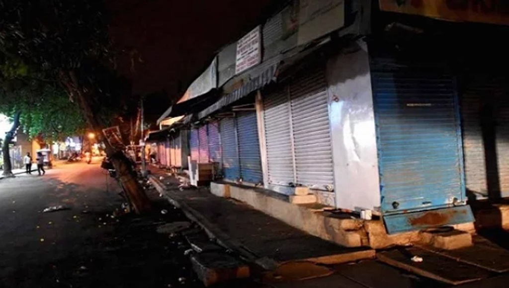 দেশে বিদ্যুৎ ও জ্বালানি সাশ্রয়ে রাত ৮টার মধ্যে দোকানপাট বন্ধের সিদ্ধান্ত