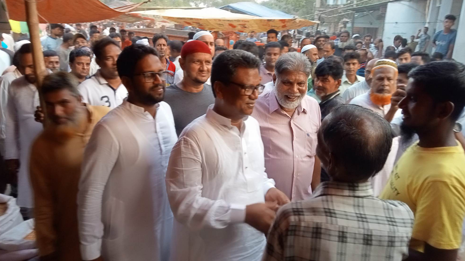 জয়পুুরহাটের আক্কেলপুরে গণসংযোগে-হুইপ স্বপন এমপি