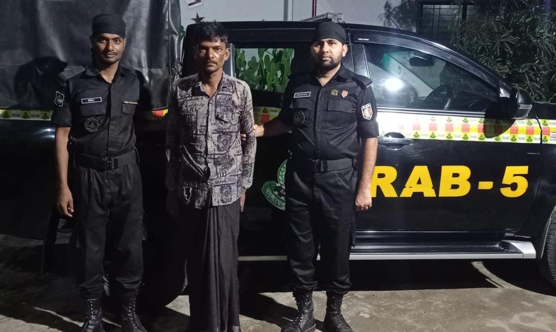 র‌্যাবের হাতে বৃদ্ধা হত্যাকারী গ্রেফতার