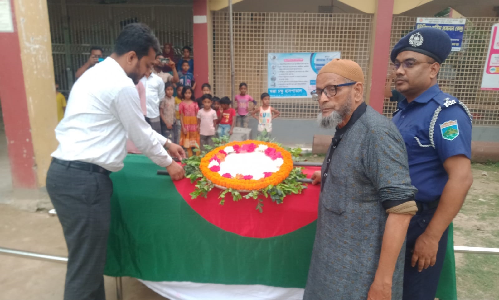 বীর মুক্তিযোদ্ধা কসিমুদ্দীনের রাষ্ট্রীয় মর্যাদায় দাফন সম্পন্ন
