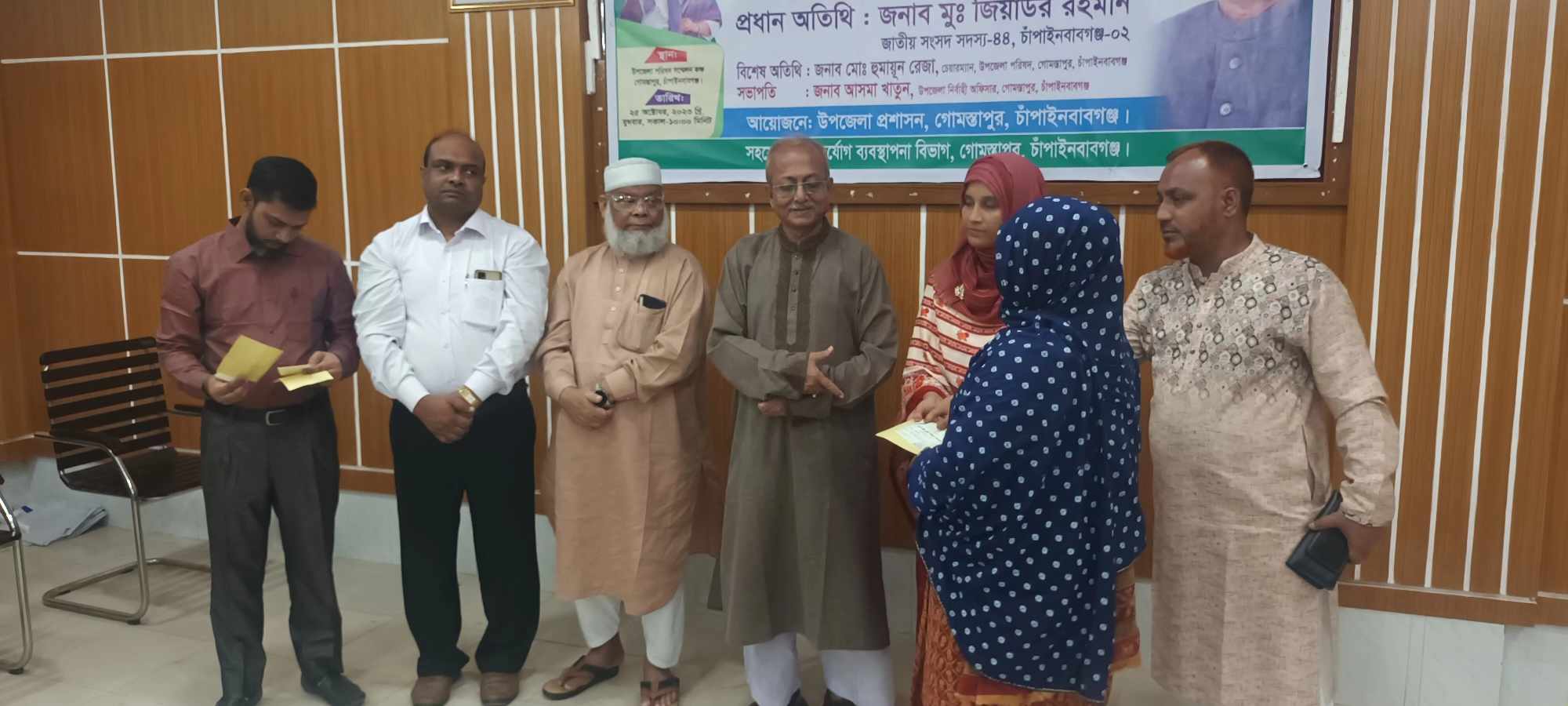 রহনপুরে সুবিধাভোগীদের সাথে জিয়াউর রহমান এমপি’র মতবিনিময়
