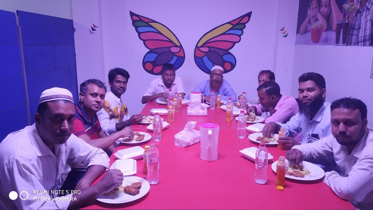 রহনপুর রিপোর্টাস ক্লাবের ইফতার মাহফিল