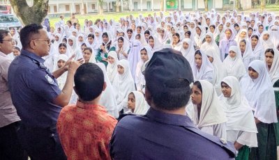 গোবিন্দগঞ্জে ইভটিজিং ও বাল্যবিবাহ প্রতিরোধে ক্যাম্পেইন ও আলোচনা সভা