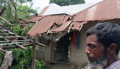 সিংড়ায় কালবৈশাখী ঝড়ে বাড়িঘর লন্ডভন্ড