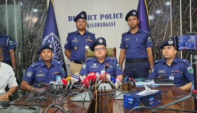 অটোরিকশার লোভে চালক রুমন’কে হত্যা! পুলিশ সুপারের সংবাদ সম্মেলন