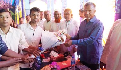 কেউ সংখ্যাগরিষ্ঠ-সংখ্যালঘু নয় ॥ আইনের দৃষ্টিতে সবাই সমান-প্রতিমন্ত্রী আব্দুল বারী