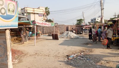 গোদাগাড়ী চত্তরের সরকারি জায়গা দখলের অভিযোগ