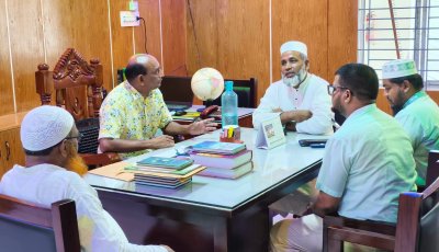 গোমস্তাপুরে শিক্ষা প্রতিষ্ঠানে এমপি’র আকস্মিক পরিদর্শন