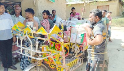 নাচোলে সার পাচারকালে ১৮বস্তা সার আটক করল জনগণ