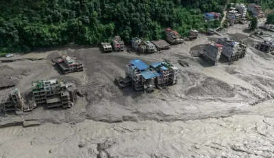 নেপালে আকস্মিক বন্যায় নিহত বেড়ে ২৮৯