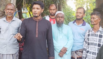 নিয়ামতপুরে শ্রীমন্তপুর ইউপি চেয়ারম্যান প্রার্থী ইমনের গণসংযোগ