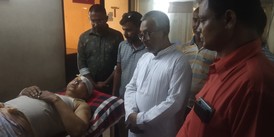 ভোলাহাটের আ’লীগ নেতা আব্দুল খালেক আহত