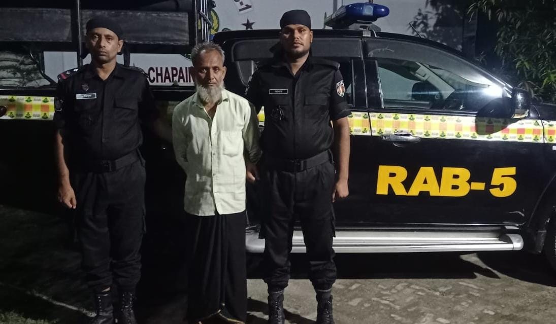 র‌্যাবের হাতে সাড়ে ১০ কেজি গাঁজাসহ আটক এক