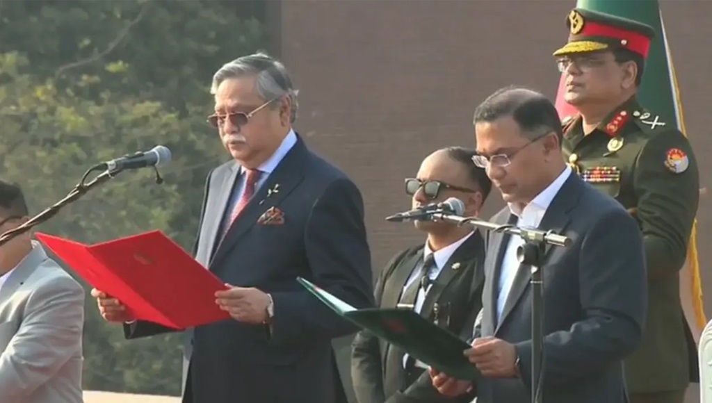 প্রধানমন্ত্রী হিসেবে শপথ নিলেন তারেক রহমান ॥ ২৫ মন্ত্রী এবং ২৪ প্রতিমন্ত্রীর শপথ গ্রহণ