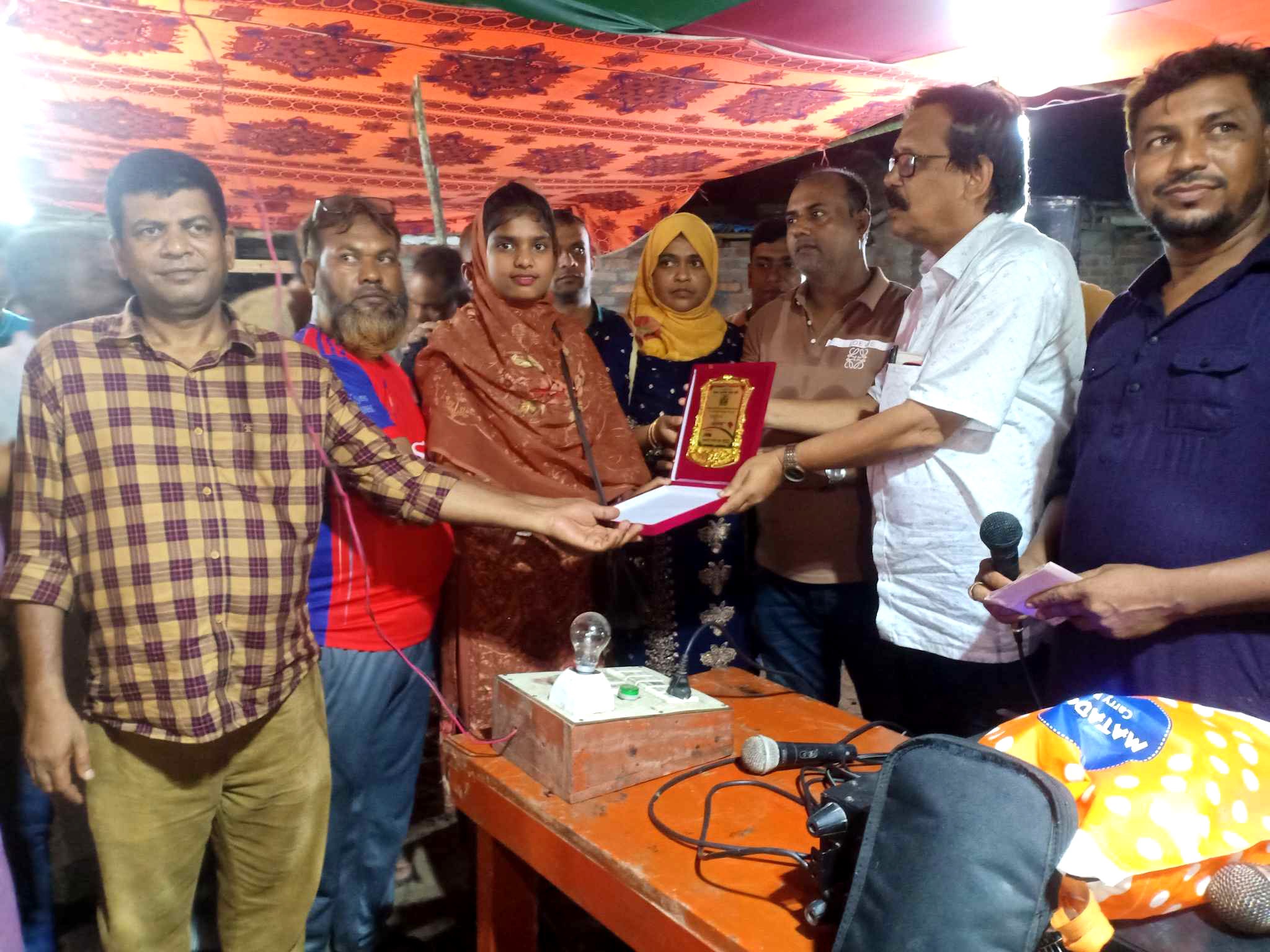 অলিম্পিকে বাকপ্রতিবন্ধি ওয়াকিয়ার স্বর্ণপদক জয়-ভোলাহাটে আনন্দের বন্যা ॥ সংবর্ধণা প্রদান