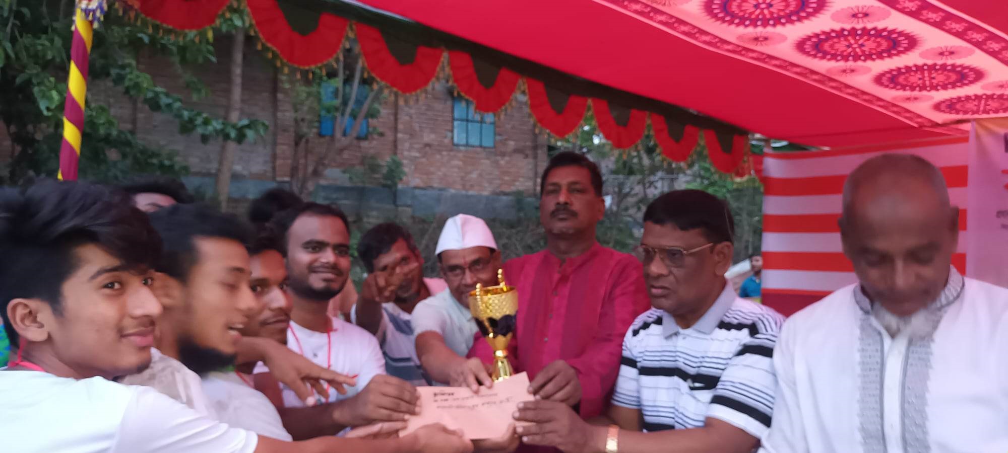 রহনপুরে ফুটবল লীগের ফাইনাল খেলা