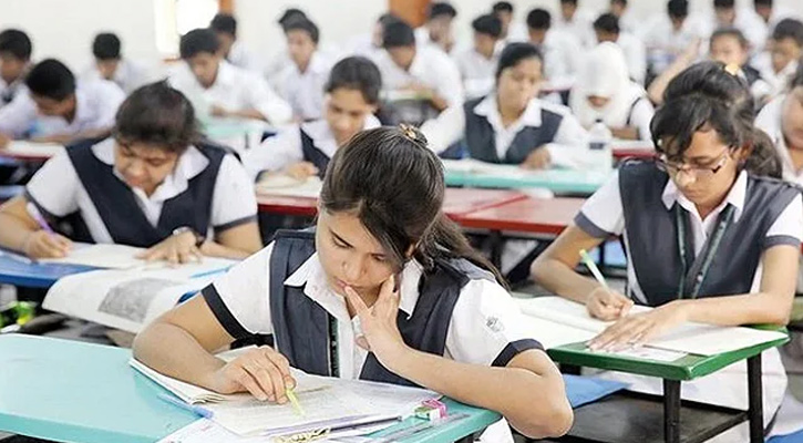 গোমস্তাপুরে পরীক্ষায় অনুপস্থিত ৬০ জন