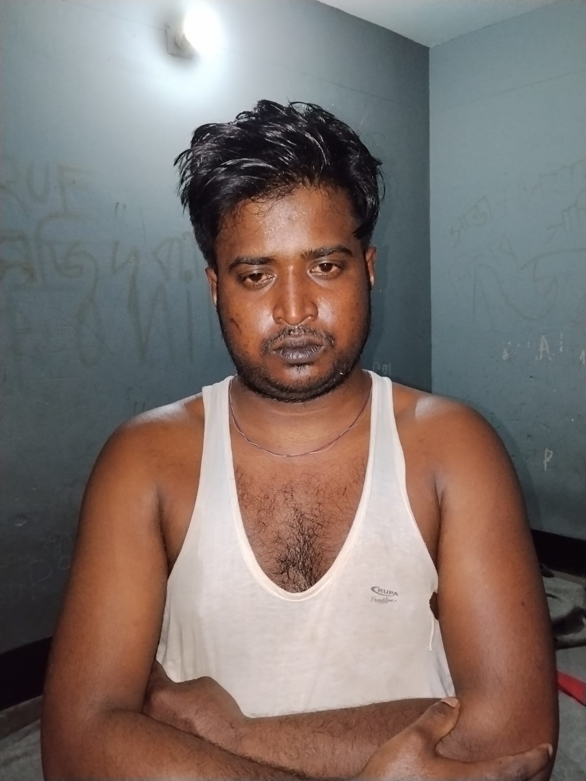 চাঁপাইনবাবগঞ্জে মন্দিরে হামলার অভিযোগে যুবক গ্রেফতার